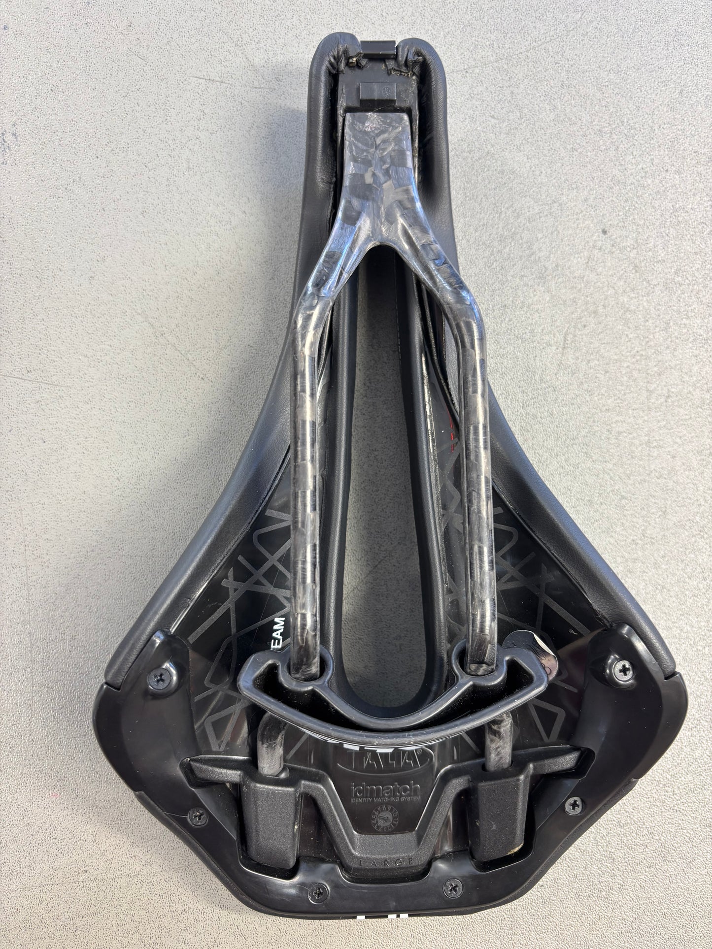 SELLA NOVUS BOOST TEAM EDITION CARBONIO