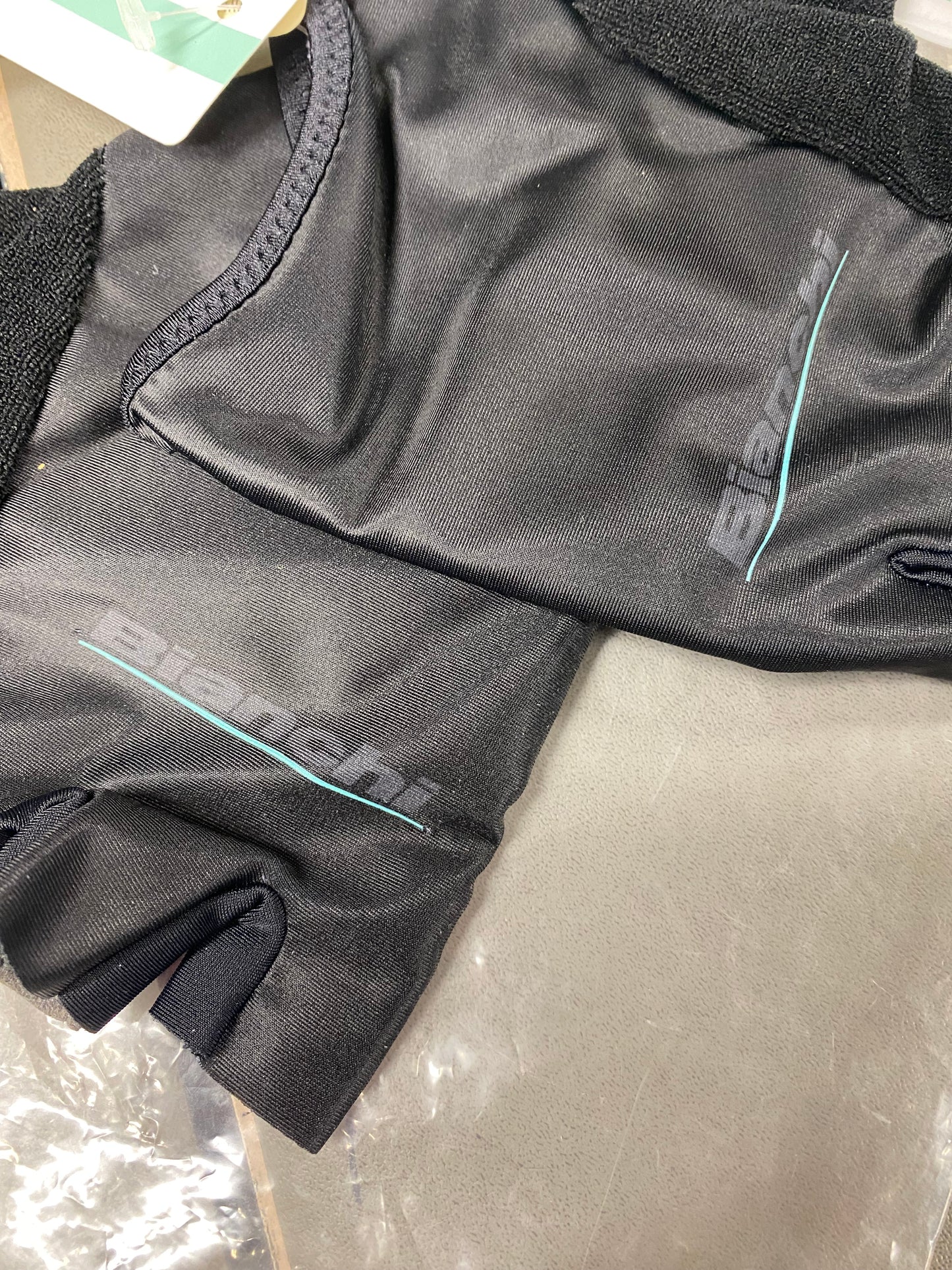 GUANTO ESTIVO BIANCHI OLTRE