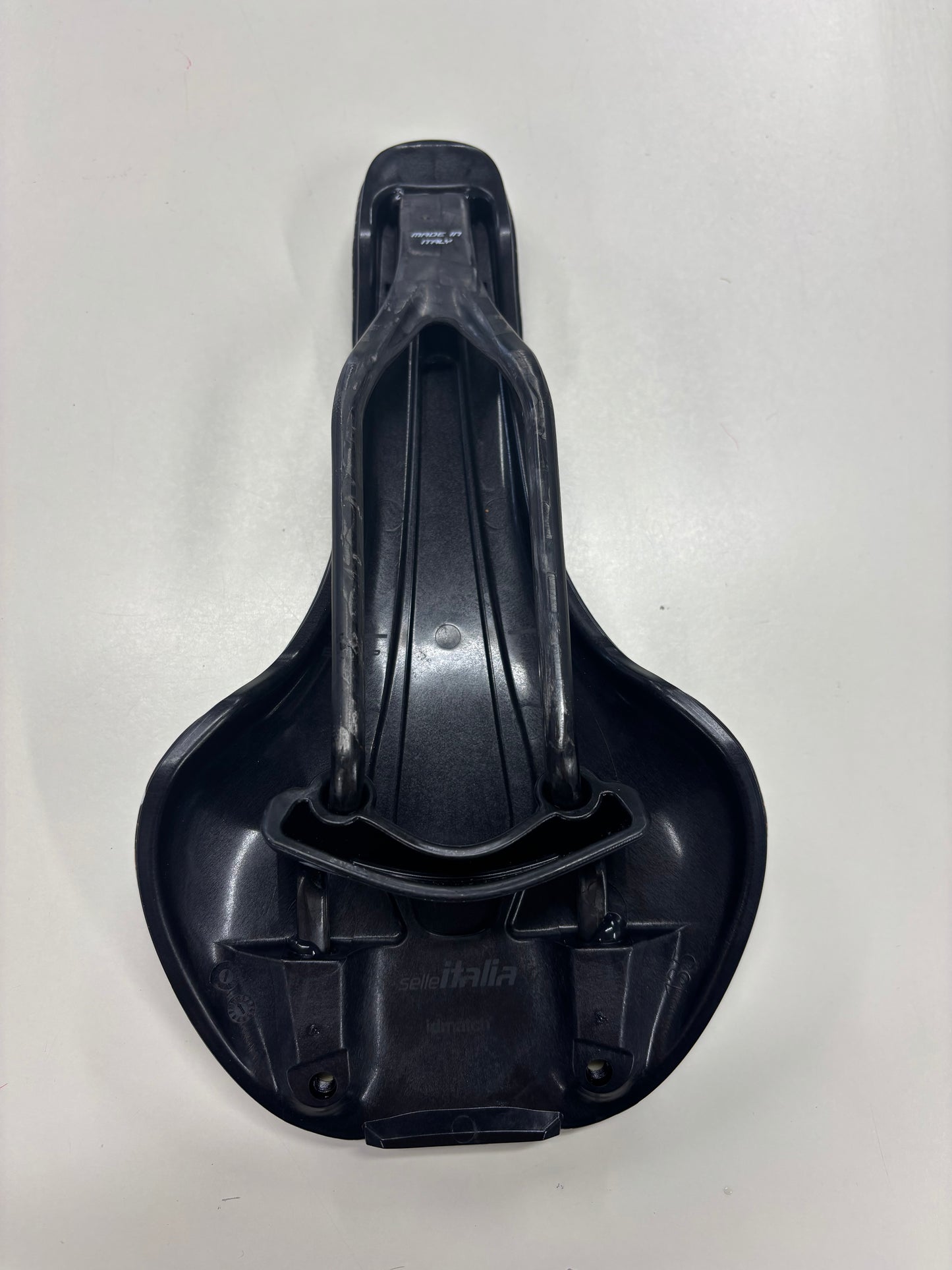 SELLA FLITE PRO TEAM CARBONIO