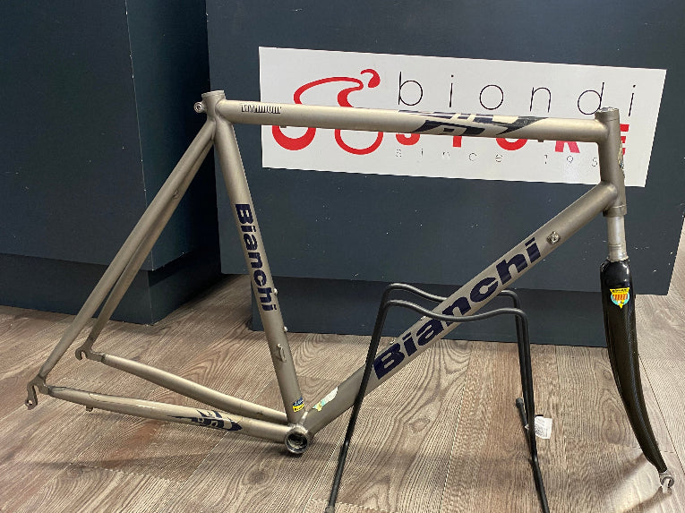 TELAIO BIANCHI TITANIO USATO