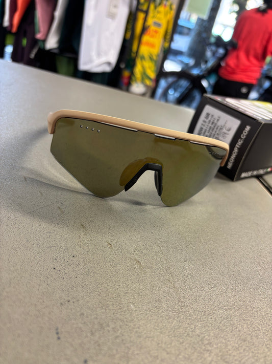 OCCHIALE NEON ARROW AIR 2.0 SAND MATT