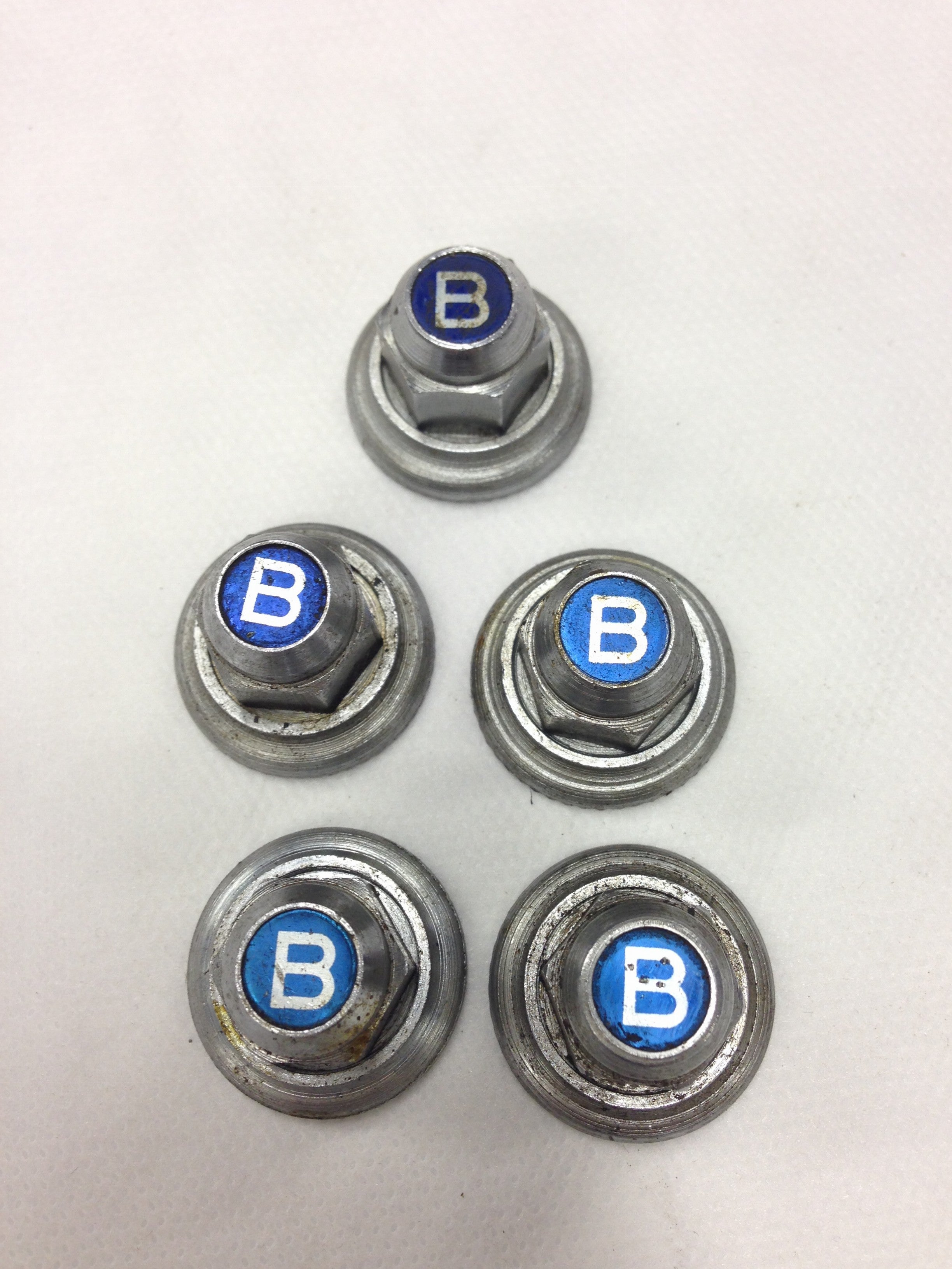 WeLoveDice – 6 Dadi Rossi Con Cuori Bianchi – Set In Seta – Made In Germany – Perfetti Per Giochi Da Tavolo